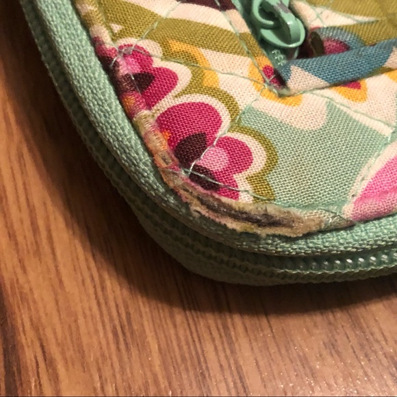 Vera Bradley Zipper Wallet Wristlet - Picture 5 of 8